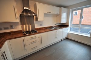 Breakfast Kitchen- click for photo gallery